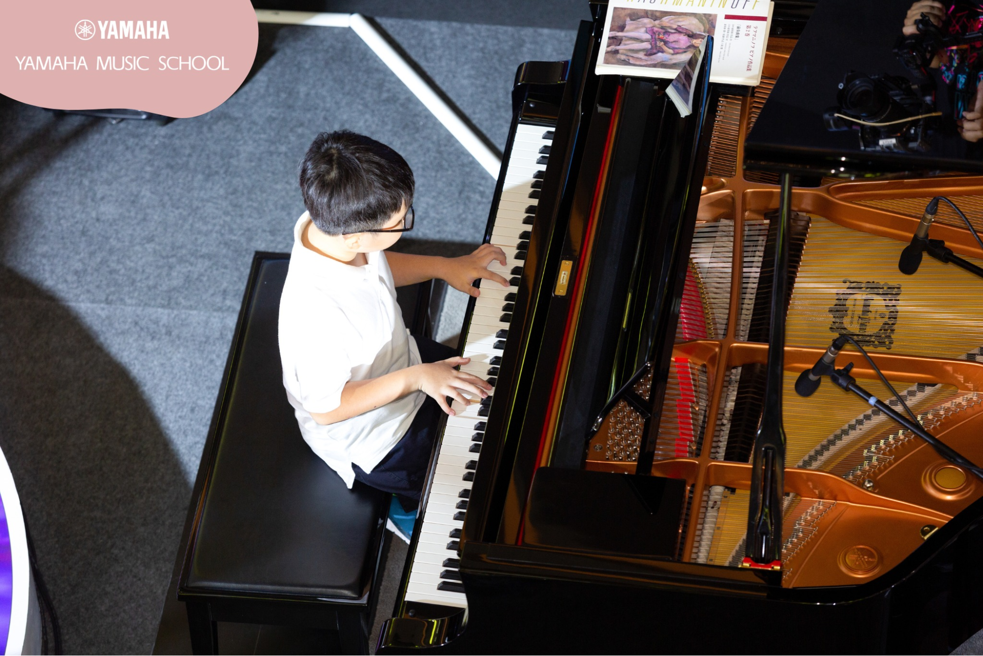 Độ tuổi thích hợp cho bé bắt đầu học Piano là 6 tuổi
