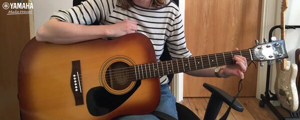 Khóa học guitar online tại Yamaha gồm 2 hình thức: học theo nhóm hoặc học 1 kèm 1