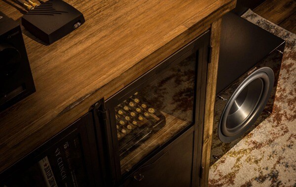 Tắt nguồn loa khi không sử dụng giúp tiết kiệm điện năng và đảm bảo loa sub an toàn, vận hành tốt