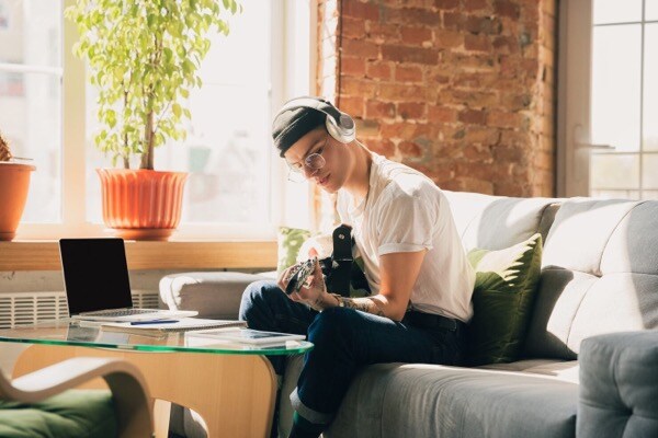 Khi mới bắt đầu luyện tập đ&aacute;nh hợp &acirc;m bạn n&ecirc;n ghi &acirc;m để nghe lại