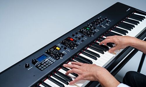 Đàn piano sân khấu CP88