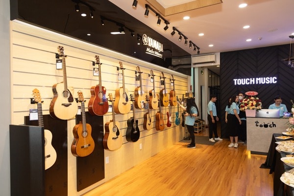 Yamaha Music Việt Nam cung cấp đa dạng các loại đàn Guitar tầm trung tới quý khách hàng (Nguồn: Yamaha)