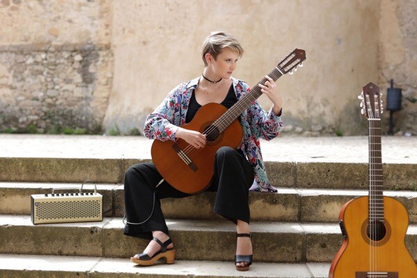 Hợp âm chặn có nhiều công dụng hữu ích khi chơi đàn guitar (Nguồn: Yamaha)