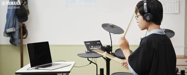 Công cụ IT hỗ trợ trẻ học và luyện tập theo màn trình diễn mô hình trên video ngay tại nhà