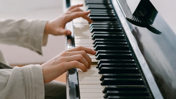 Khóa học Pop Piano Course phù hợp với người muốn chơi các ca khúc theo phong cách Pop
