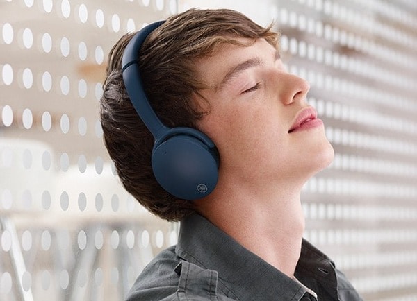 YH-E500A - sản phẩm tai nghe chụp tai chống ồn độc đáo, mức giá phải chăng  (nguồn Yamaha)