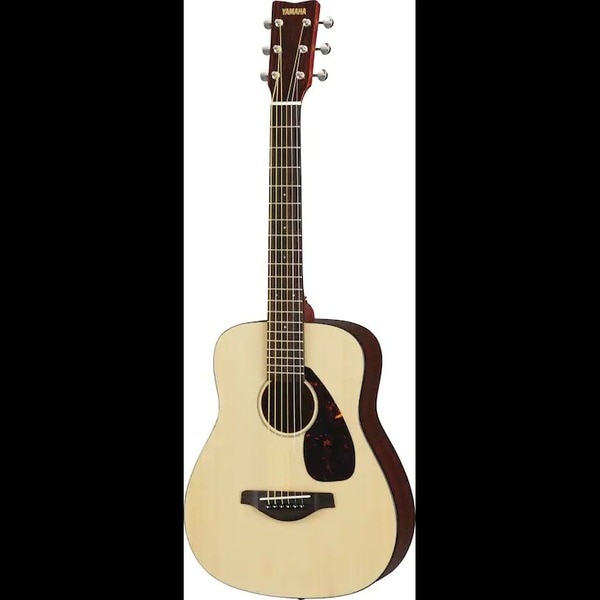 Đàn guitar Yamaha JR2 được thiết kế 3/ 4 nhỏ gọn, dễ mang theo