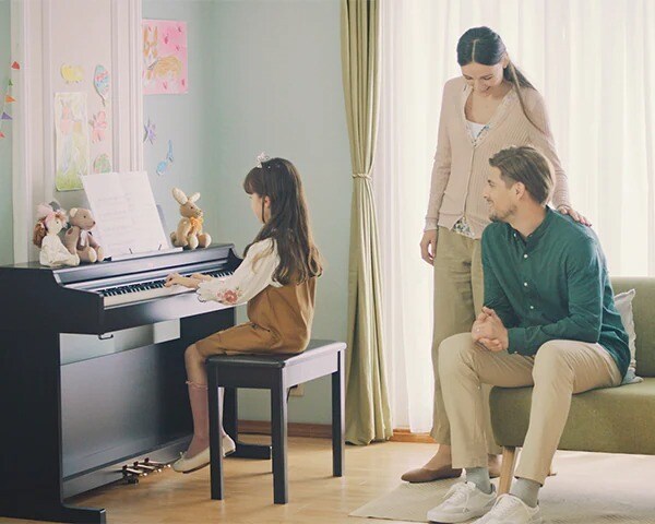 Học chơi đàn Piano là phương pháp tuyệt vời nâng cao trình độ toán học cho người chơi, đặc biệt là trẻ nhỏ (Nguồn: Yamaha)