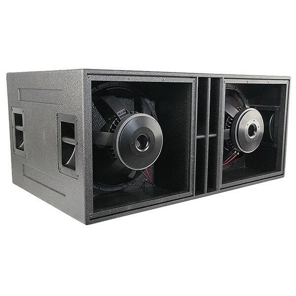 Loa Sub đẳng áp phổ biến trong các quán bar, sân khấu và nơi có quy mô lớn nhờ tiếng bass mạnh mẽ