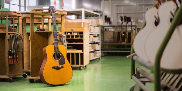 Đàn Guitar Acoustic dân gian - sự kết hợp giữa truyền thống và hiện đại đem đến sự mới lạ cho người chơi (Nguồn: Yamaha)