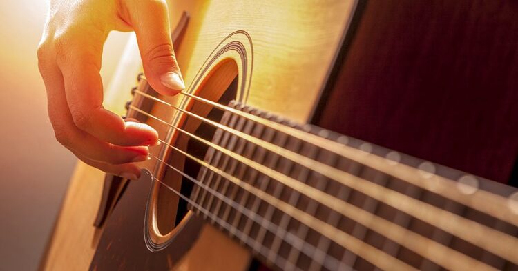 Ưu tiên chọn mua đàn guitar chính hãng để đảm bảo chất lượng và độ bền của dây