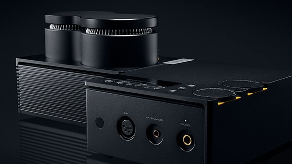 Yamaha HA-L7A high-end headphone amplifier delivering audiophile-grade True Sound performance