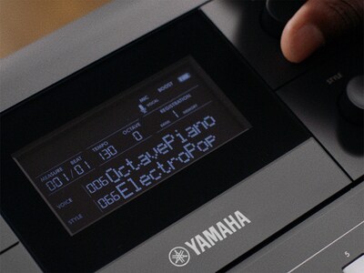 Hình ảnh tính năng màn hình trung tâm PSR-E483