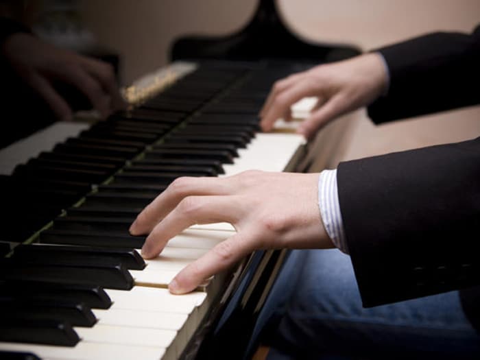 Luyện ngón piano giúp học đàn hiệu quả hơn 