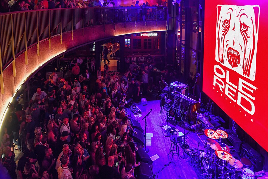 Ảnh: Sân khấu chính & khu mezzanine (Opry Entertainment Group)