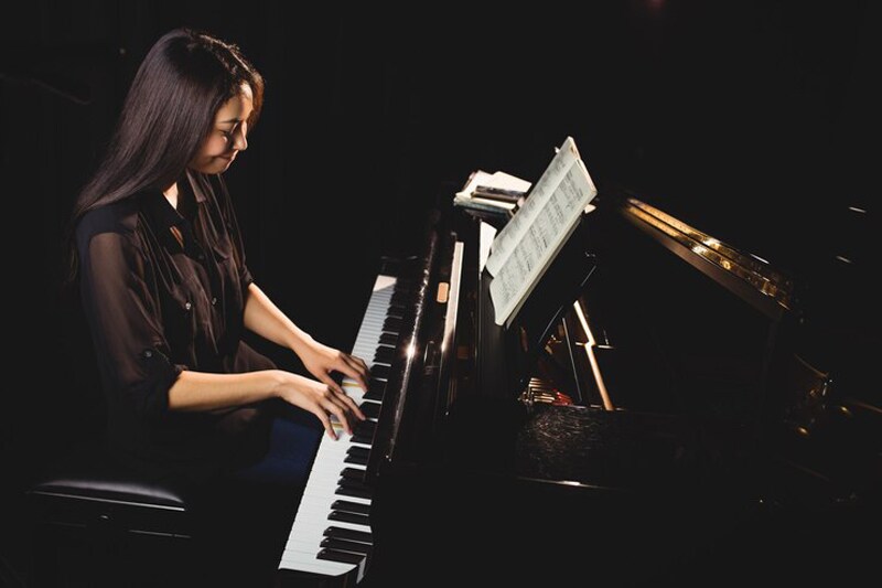 Piano sẽ giúp bạn phiêu và tạo nên những bản nhạc sâu lắng hơn