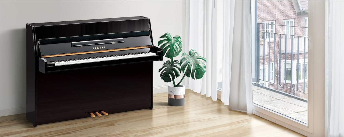 đàn piano Yamaha JU109 thiết kế nhỏ gọn, tinh tế